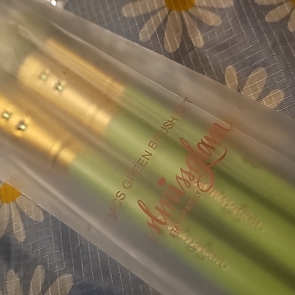 SLMISSGLAM Green Trio Brush Set - Picture 3 of 5
